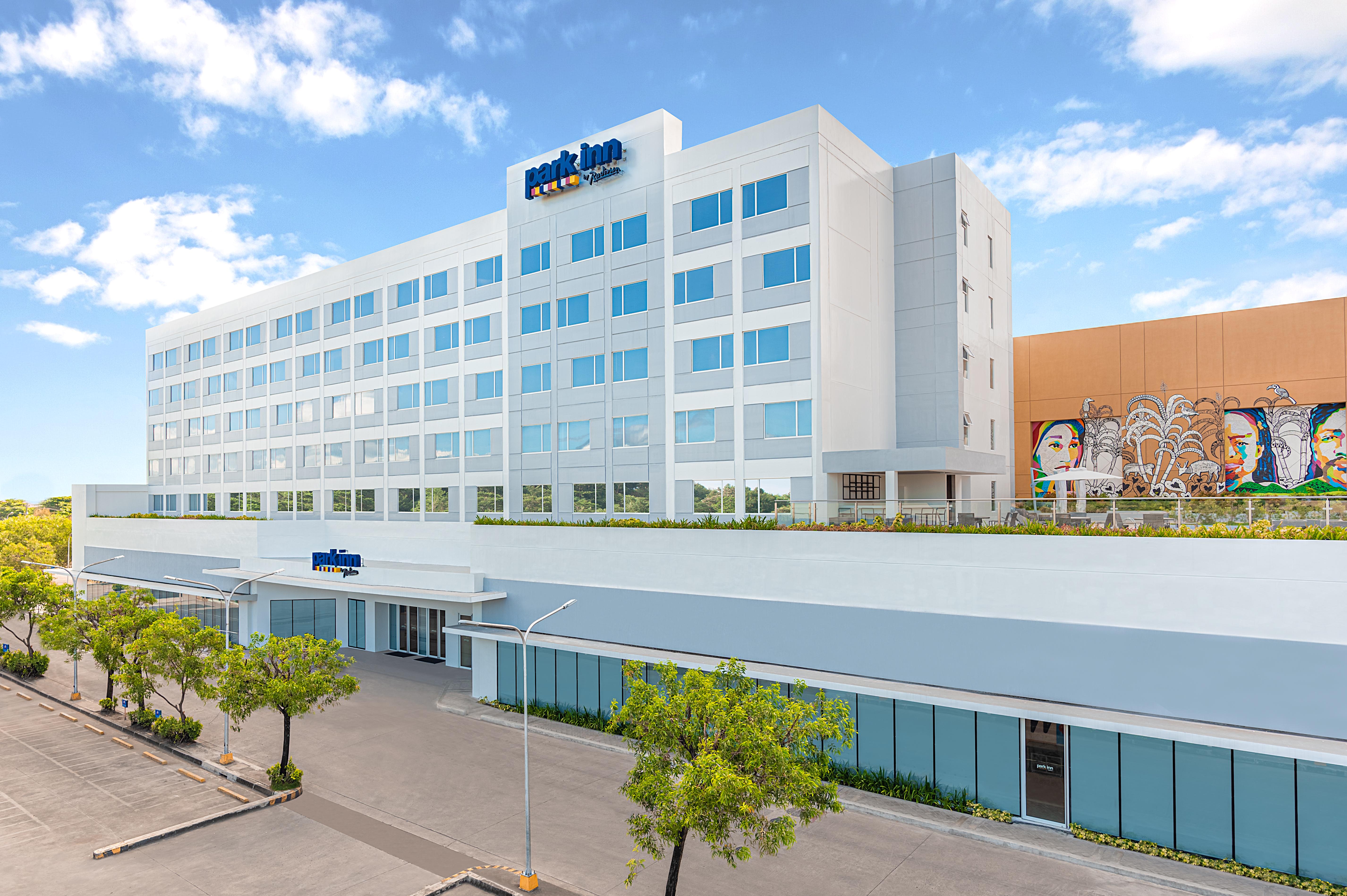 Park Inn By Radisson Баколод Екстериор снимка
