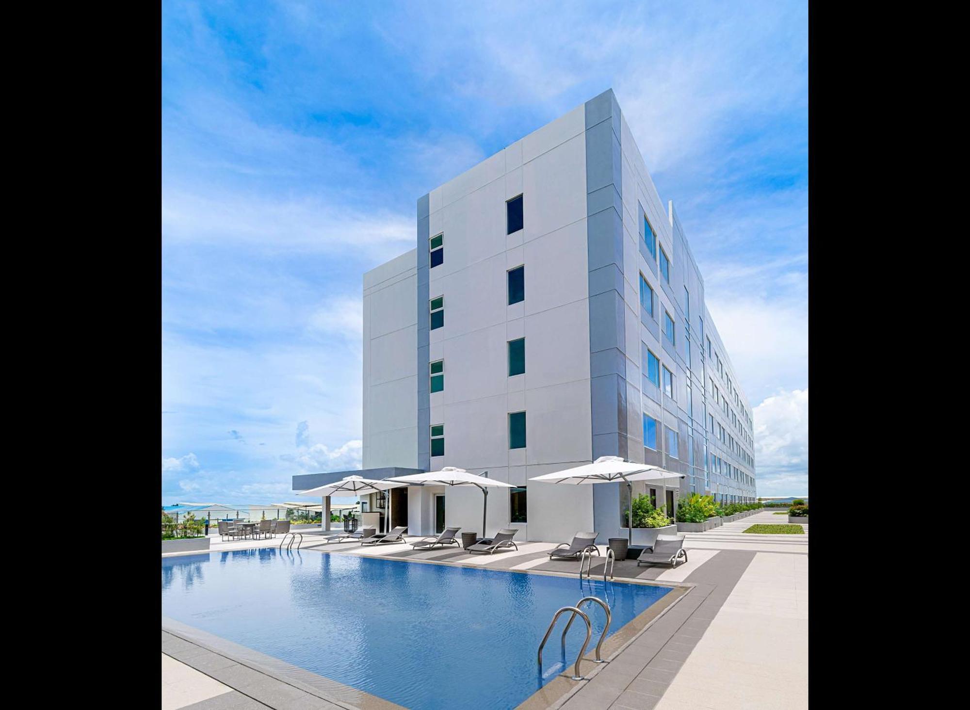 Park Inn By Radisson Баколод Екстериор снимка