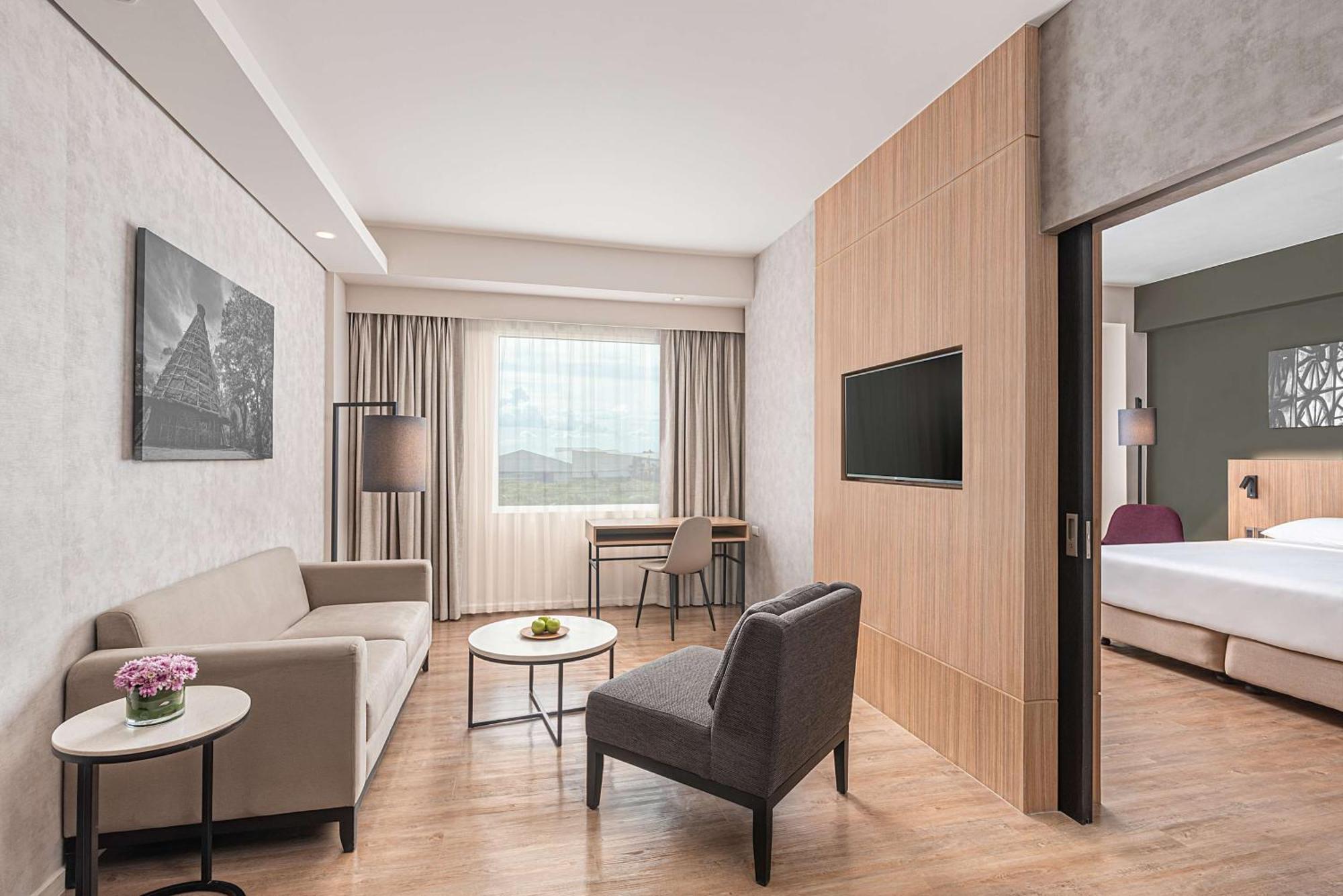 Park Inn By Radisson Баколод Екстериор снимка