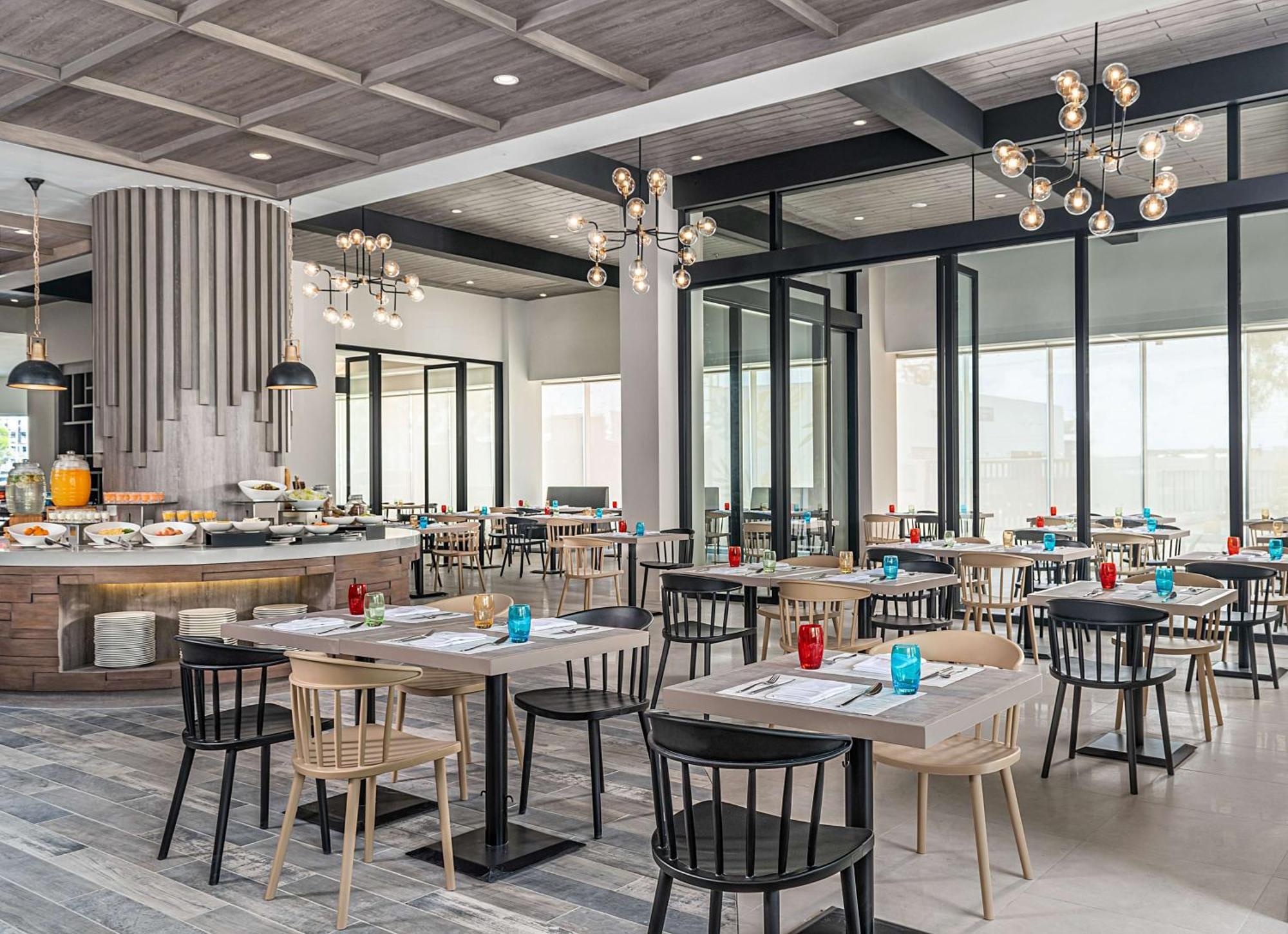 Park Inn By Radisson Баколод Екстериор снимка
